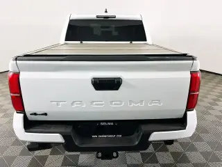 Toyota Tacoma 2025 4x4 TRD Sport 4 puertas Cabina Doble 5.0 ft SB 8A