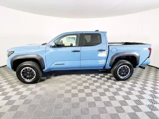 Toyota Tacoma 2026 4x4 TRD Off-Road 4 puertas Double Cab 5.0 ft SB 8A