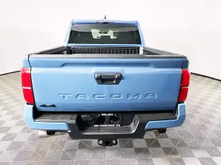 Toyota Tacoma 2026 4x4 TRD Off-Road 4 puertas Double Cab 5.0 ft SB 8A