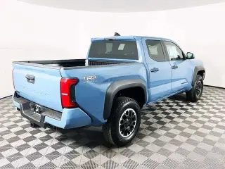 Toyota Tacoma 2026 4x4 TRD Off-Road 4 puertas Double Cab 5.0 ft SB 8A