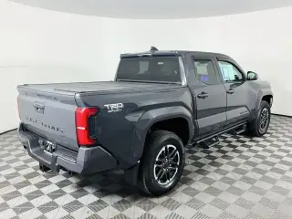Toyota Tacoma 2024 4x4 TRD Sport 4 puertas Doble Cabina 6.1 pies LB