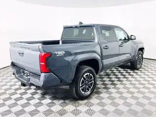 Toyota Tacoma 2026 4x4 TRD Sport 4 puertas Doble Cabina 5.0 pies SB 8A