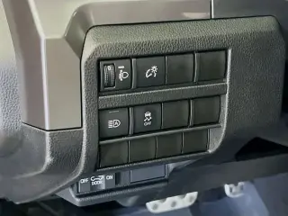 Toyota Tacoma 2026 4x4 TRD Sport 4 puertas Doble Cabina 5.0 pies SB 8A