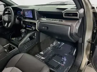 Toyota Tacoma 2025 4x4 TRD Sport 4 puertas Doble Cabina 5.0 pies SB 8 velocidades automáticas