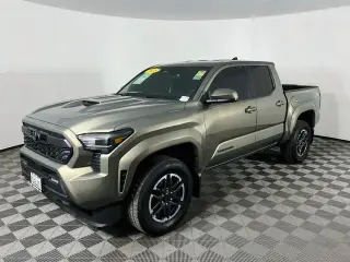 Toyota Tacoma 2025 4x4 TRD Sport 4 puertas Doble Cabina 5.0 pies SB 8 velocidades automáticas