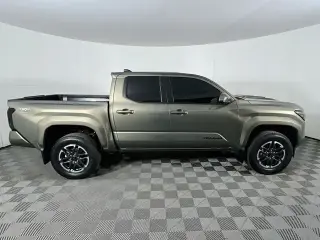 Toyota Tacoma 2025 4x4 TRD Sport 4 puertas Doble Cabina 5.0 pies SB 8 velocidades automáticas