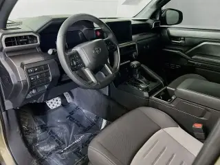 Toyota Tacoma 2025 4x4 TRD Sport 4 puertas Doble Cabina 5.0 pies SB 8 velocidades automáticas