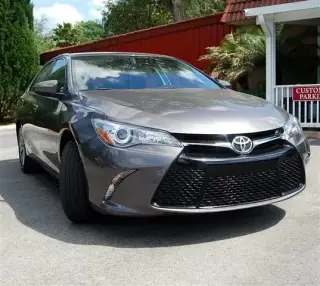 2016 Toyota Camry SE Sedan 4D