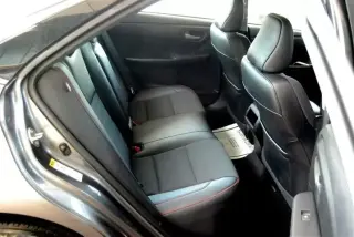 2016 Toyota Camry SE Sedan 4D