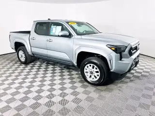 Toyota Tacoma 2026 4x4 SR5 4 puertas Double Cab 6.1 ft LB