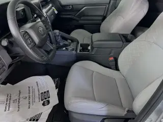 Toyota Tacoma 2026 4x4 SR5 4 puertas Double Cab 6.1 ft LB
