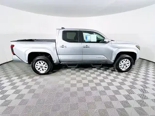Toyota Tacoma 2026 4x4 SR5 4 puertas Double Cab 6.1 ft LB