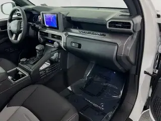 Toyota Tacoma 2026 4x4 TRD Off-Road 4 puertas Doble Cabina 5.0 pies SB 8A