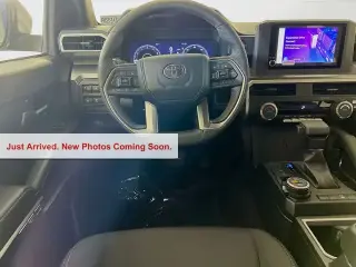 Toyota Tacoma 2026 4x4 TRD Off-Road 4 puertas Cabina Doble 5.0 ft SB 8A