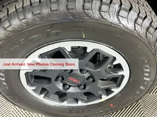 Toyota Tacoma 2026 4x4 TRD Off-Road 4 puertas Cabina Doble 5.0 ft SB 8A