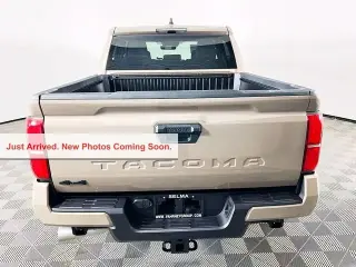 Toyota Tacoma 2026 4x4 TRD Off-Road 4 puertas Cabina Doble 5.0 ft SB 8A