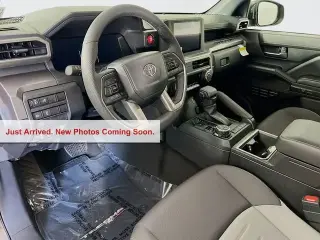 Toyota Tacoma 2026 4x4 TRD Off-Road 4 puertas Cabina Doble 5.0 ft SB 8A