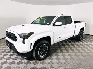 Toyota Tacoma 2025 4x4 TRD Sport 4 puertas Doble Cabina 5.0 ft SB 8A