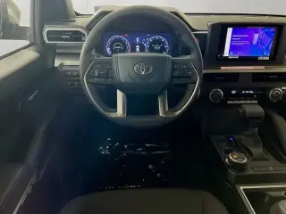 Toyota Tacoma 2026 4x4 TRD Off-Road 4 puertas Cabina Doble 5.0 pies SB 8A