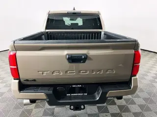 Toyota Tacoma 2026 4x4 TRD Off-Road 4 puertas Cabina Doble 5.0 pies SB 8A