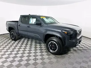 Toyota Tacoma 2026 4x4 TRD Sport 4 puertas Cabina Doble 6.1 ft LB