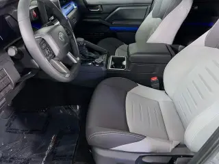 Toyota Tacoma 2026 4x4 TRD Sport 4 puertas Cabina Doble 6.1 ft LB