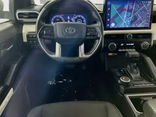 Toyota Tacoma 2024 4x4 SR5 Cabina Doble 4 puertas 6.1 ft LB