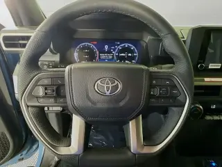 Toyota Tacoma 2026 4x4 TRD Off-Road 4 puertas Cabina Doble 5.0 pies SB 8A