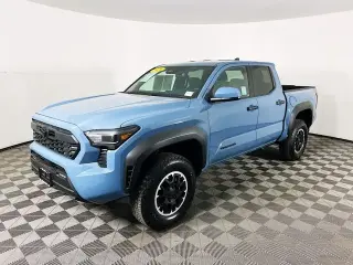 Toyota Tacoma 2026 4x4 TRD Off-Road 4 puertas Cabina Doble 5.0 pies SB 8A