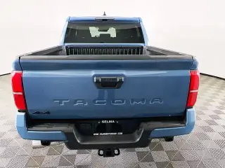 Toyota Tacoma 2026 4x4 TRD Off-Road 4 puertas Cabina Doble 5.0 pies SB 8A