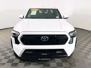 Toyota Tacoma 2024 4x4 TRD Off-Road 4 puertas Double Cab 5.0 pies SB 8A