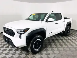 Toyota Tacoma 2024 4x4 TRD Off-Road 4 puertas Double Cab 5.0 pies SB 8A