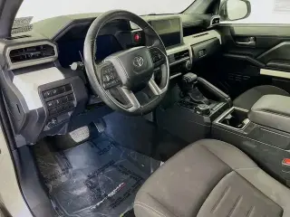 Toyota Tacoma 2024 4x4 TRD Off-Road 4 puertas Double Cab 5.0 pies SB 8A