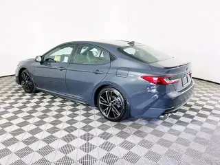 Toyota Camry 2026 SE 4 puertas Sedán