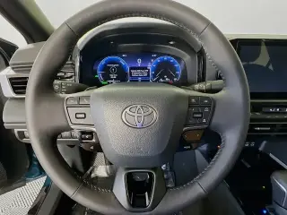 Toyota Camry 2026 SE 4 puertas Sedan