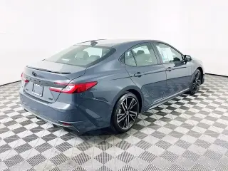 Toyota Camry 2026 SE 4 puertas Sedan
