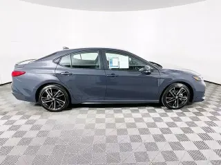 Toyota Camry 2026 SE 4 puertas Sedan