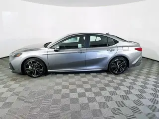 Toyota Camry 2026 SE 4 puertas Sedan