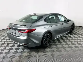 Toyota Camry 2026 SE 4 puertas Sedan