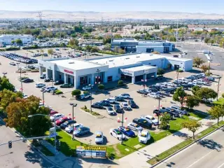Toyota Camry 2026 SE 4 puertas Sedan