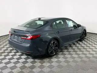 Toyota Camry 2026 SE 4 puertas Sedan