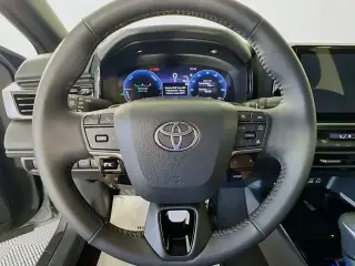 Toyota Camry 2026 SE 4 puertas Sedan