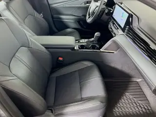 Toyota Camry 2026 SE 4 puertas Sedan