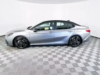 Toyota Camry 2026 SE 4 puertas Sedan