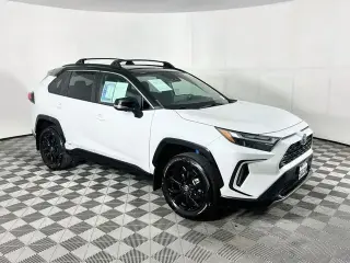 Toyota RAV4 Híbrido 2023 AWD XSE 4 puertas SUV