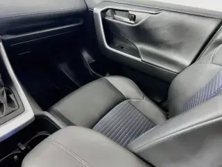 Toyota RAV4 Híbrido 2023 AWD XSE 4 puertas SUV