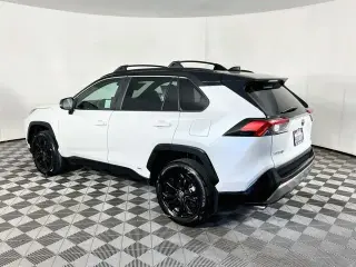 Toyota RAV4 Híbrido 2023 AWD XSE 4 puertas SUV