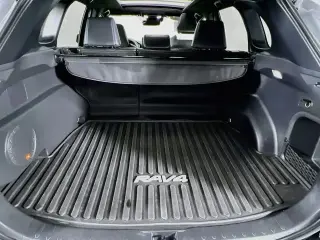 Toyota RAV4 Híbrido 2024 AWD XSE 4 puertas SUV