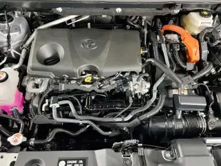 Toyota RAV4 Híbrido 2024 AWD XSE 4 puertas SUV
