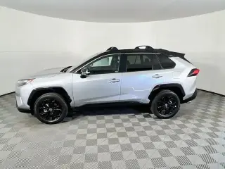 Toyota RAV4 Híbrido 2024 AWD XSE 4 puertas SUV